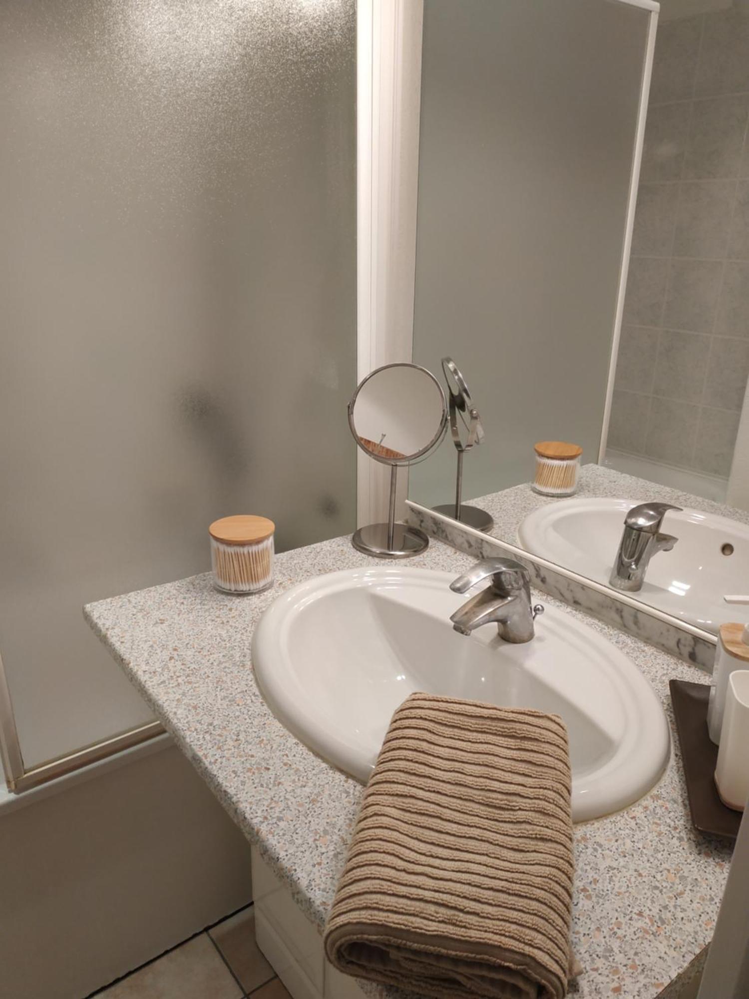 Sejour Evasion A Uzes Apartment ภายนอก รูปภาพ