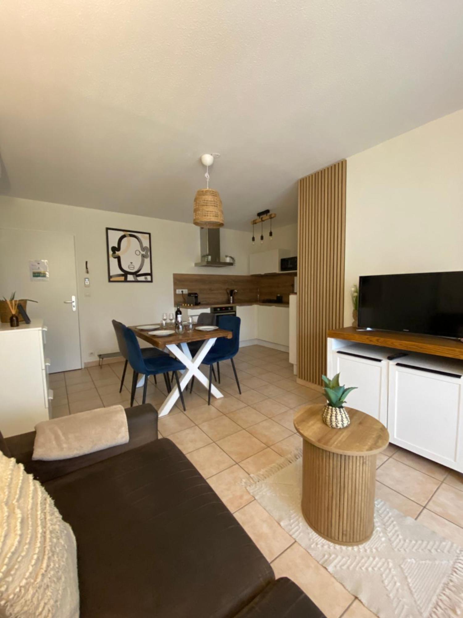 Sejour Evasion A Uzes Apartment ภายนอก รูปภาพ